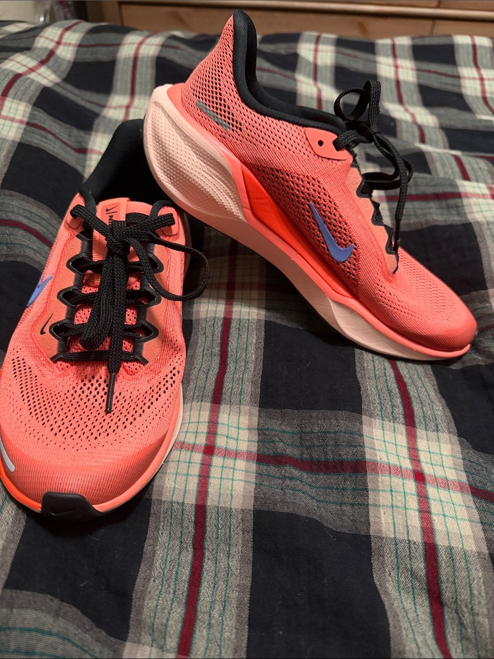 Nike Coral Running Sneakers with Blue Swoosh
